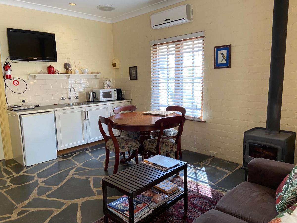 Battunga Cottages Watervale Buitenkant foto